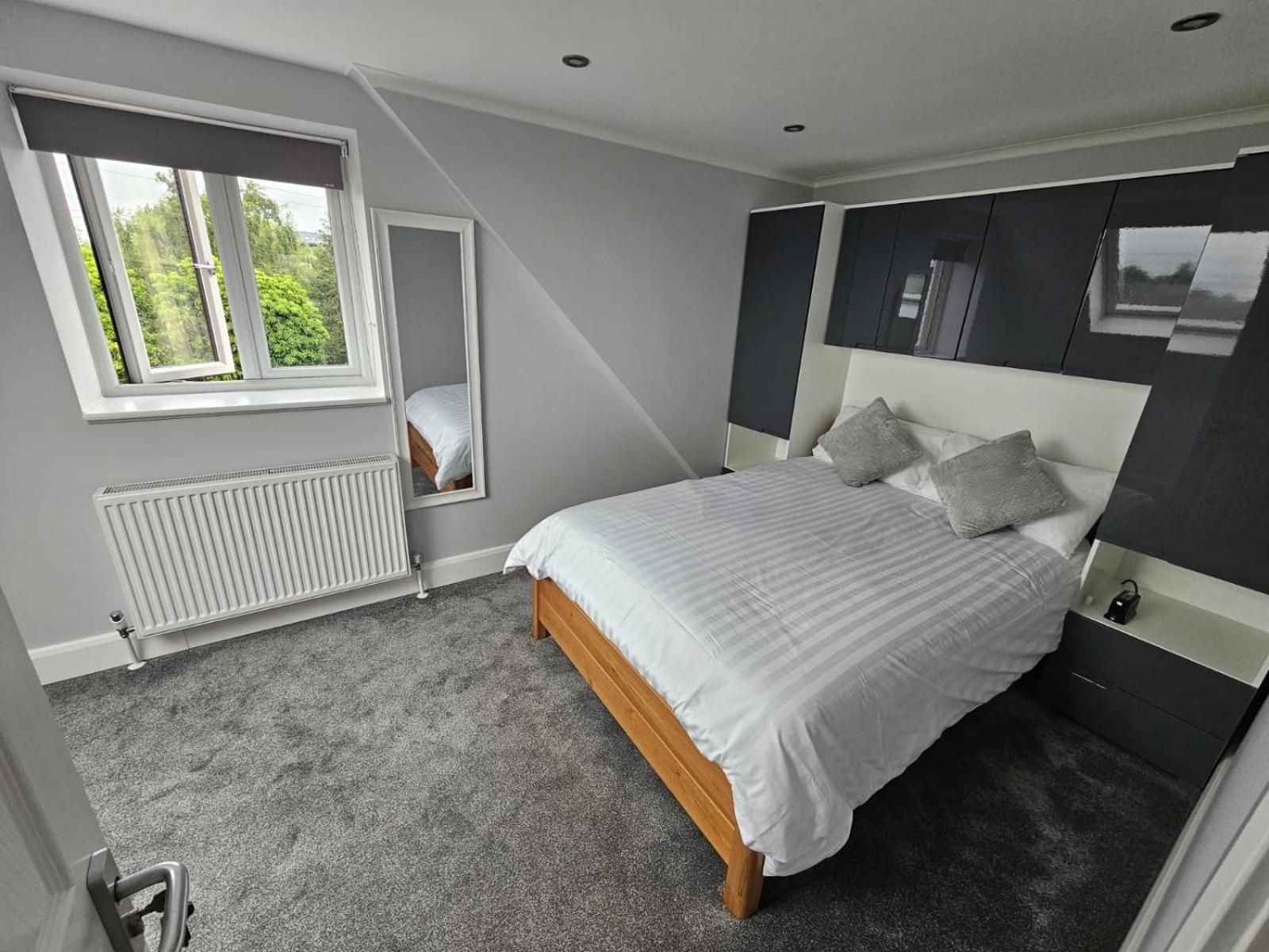 Shortwood Staines-upon-Thames