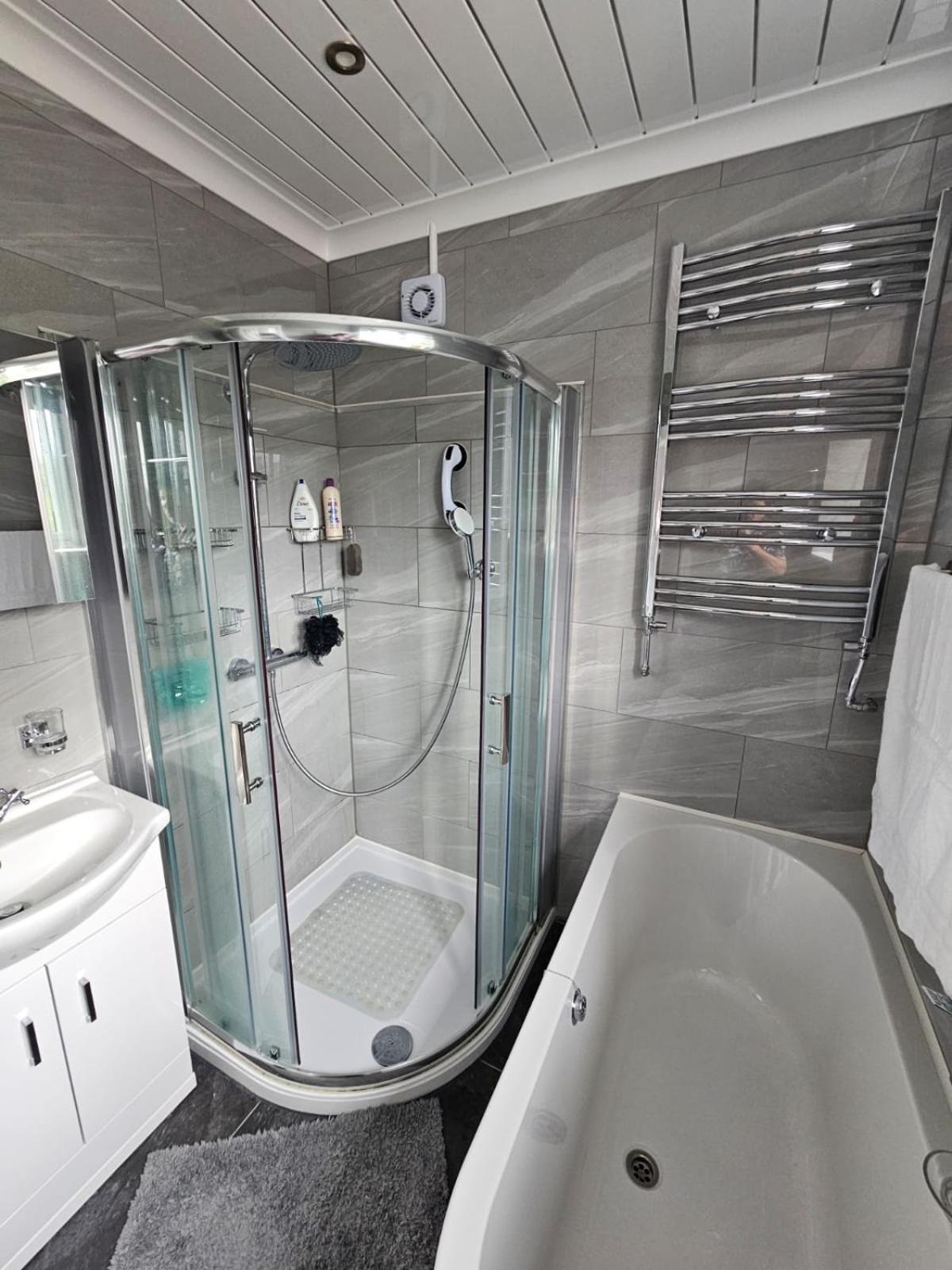 Shortwood Staines-upon-Thames