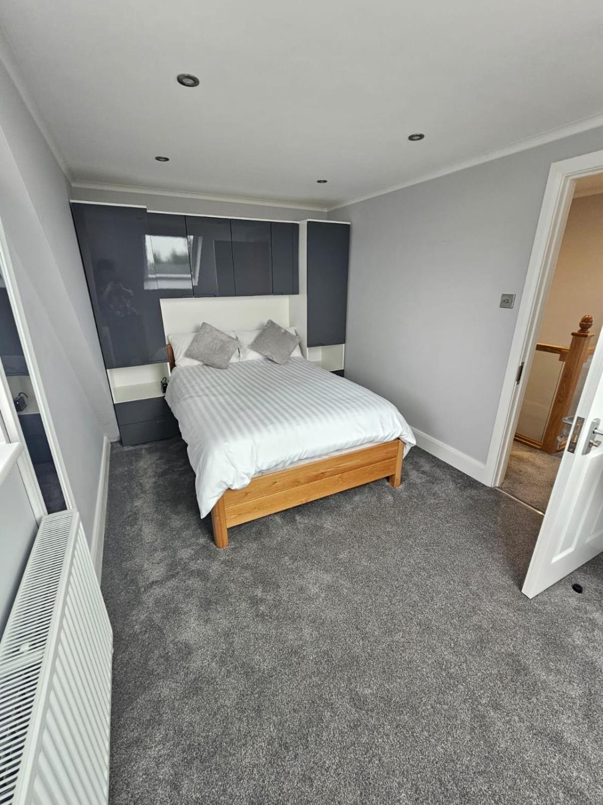 Shortwood Holiday home